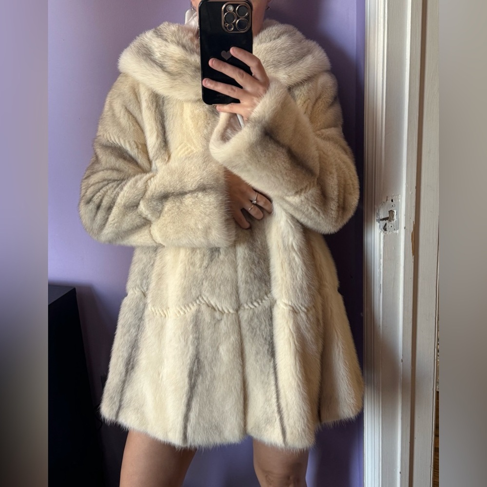 White ivory cream mink fur coat jacket - Picture 5 of 16
